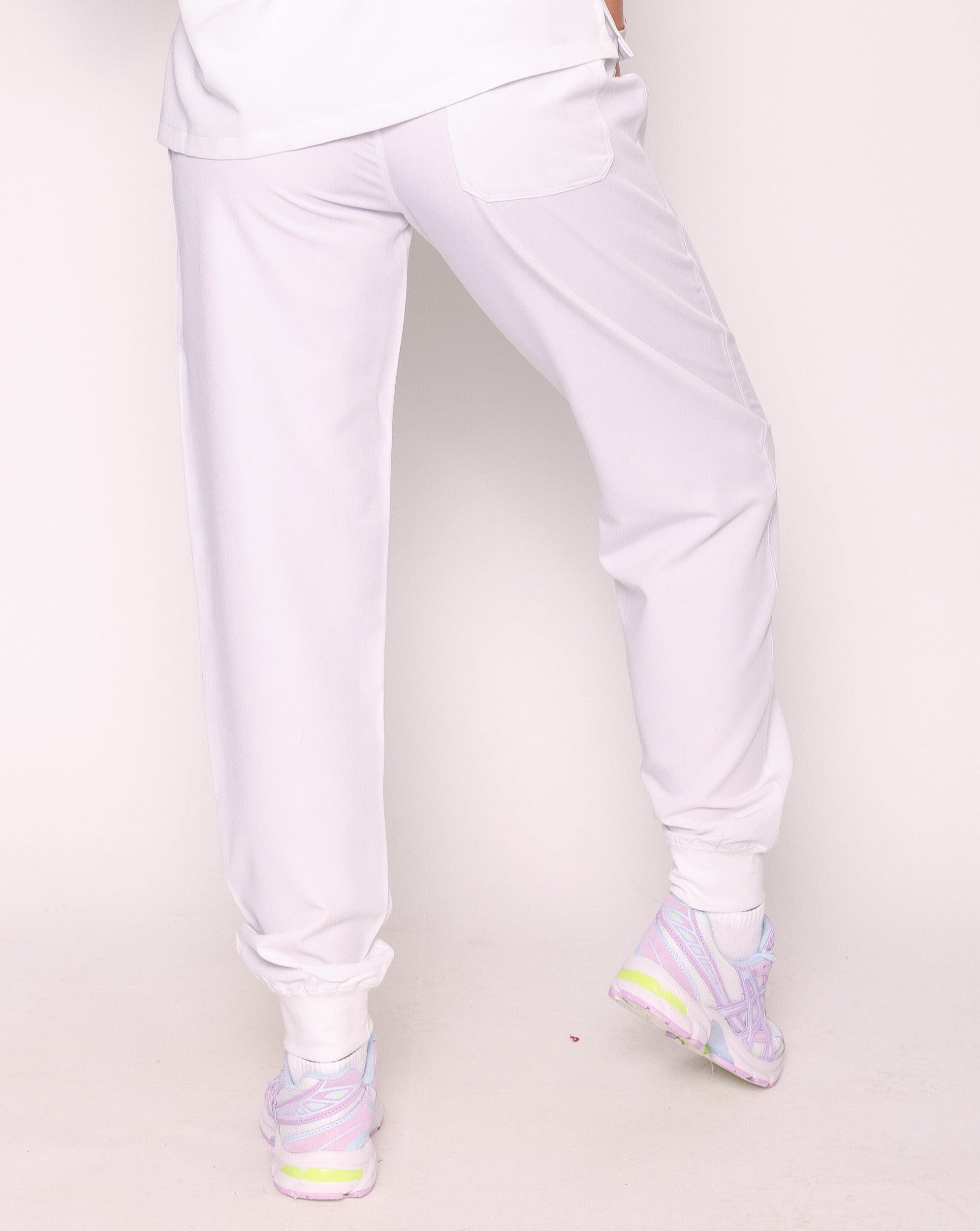 Neo Scrub Joggers - White